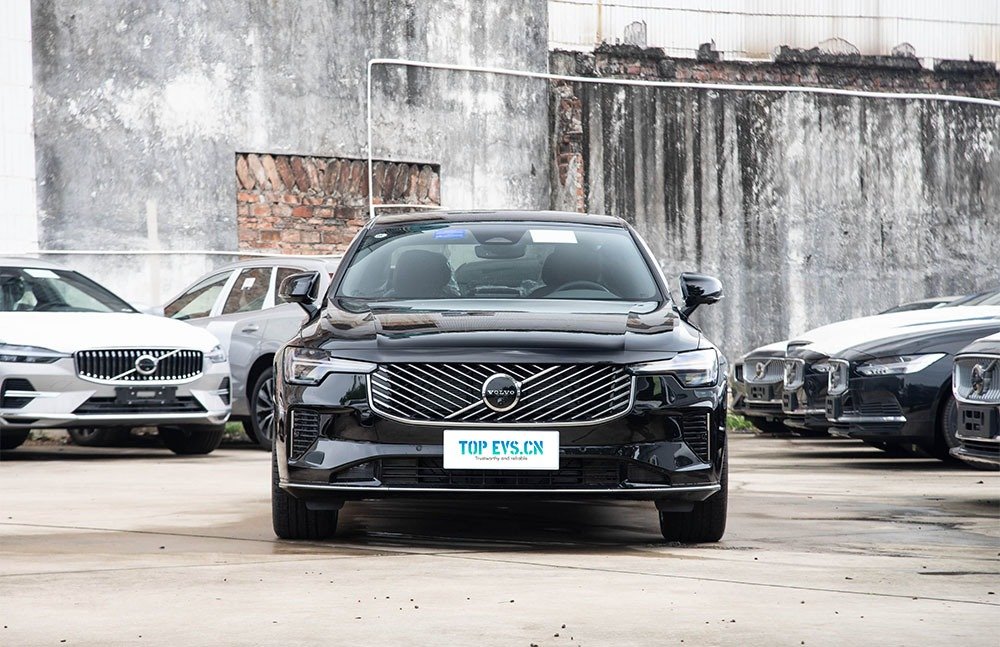 imgi_3_1_3 2026 Volvo S90– China Export Vehicle | NVOVA - Image 1