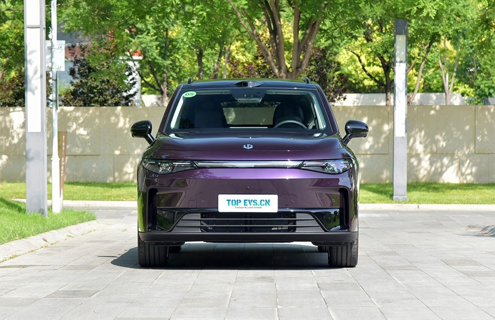 imgi_3_1_3(14) 2026 Leapmotor C16– China Export Vehicle | NVOVA - Image 1