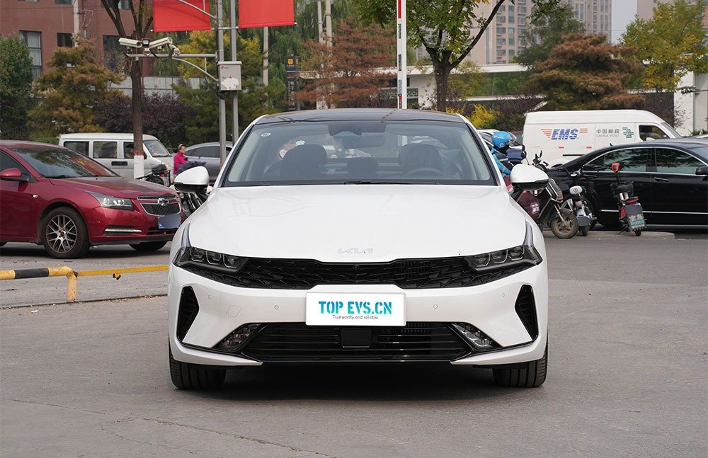 imgi_3_1_3(18) 2026 Kia K5– China Export Vehicle | NVOVA - Image 1